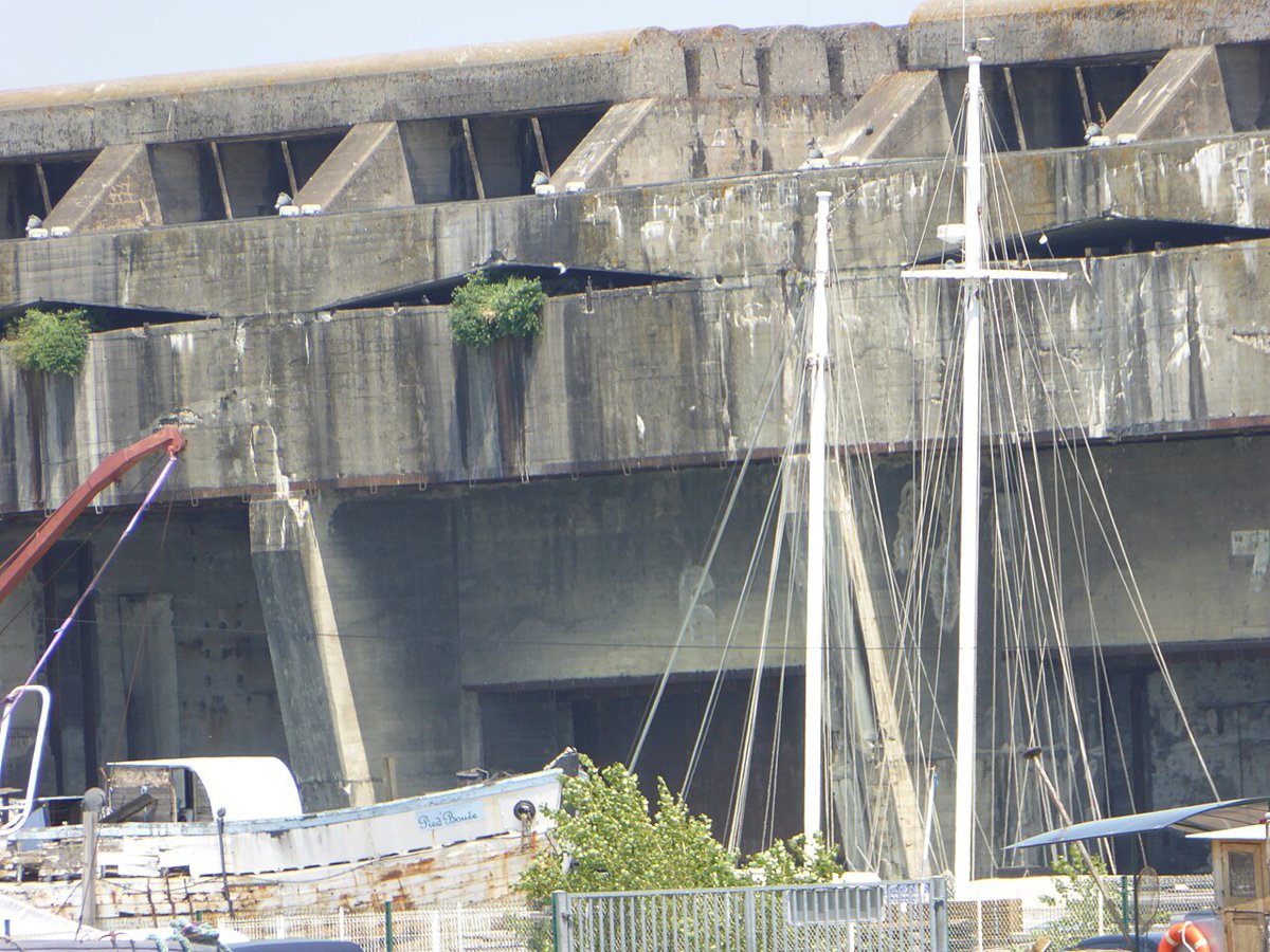 La base sous-marine, à Bordeaux.