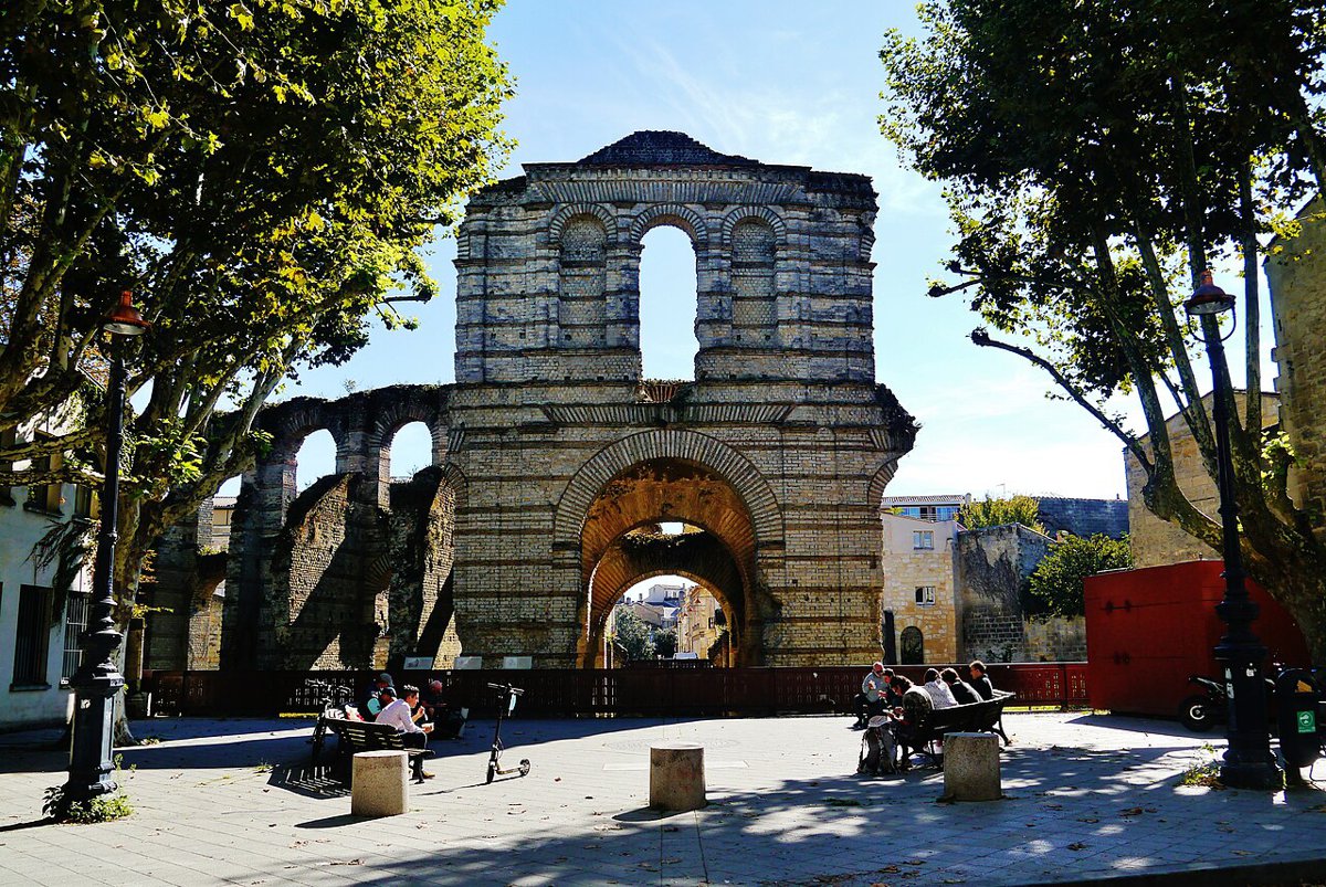 Le palais Gallien, à Bordeaux.