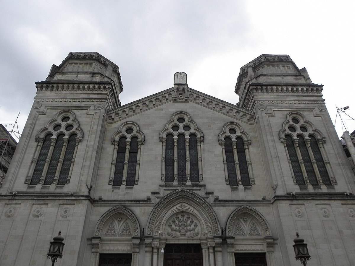 La grande synagogue, à Bordeaux.