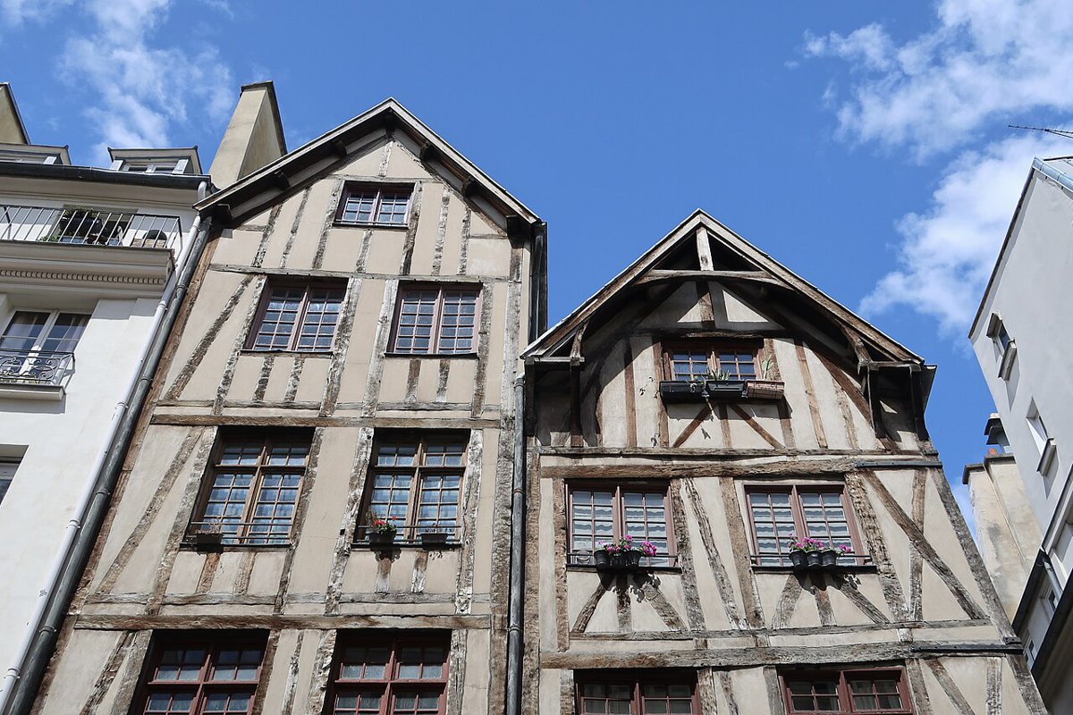 Les maisons de la rue François-Miron, à Paris.