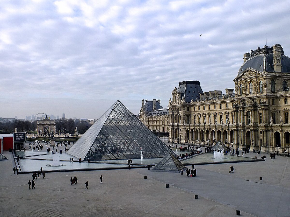 Le Louvre, à Paris.